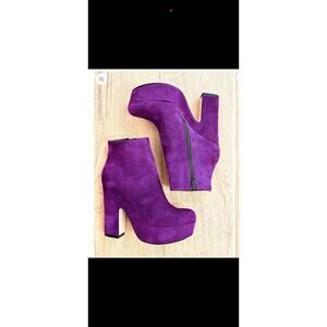 NWT CLIZIA Shoes Turan Camoscio Viola / Purple Suede Booties Women’s Size 38